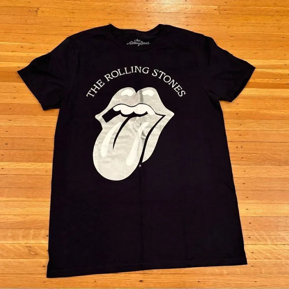 Rolling Stones black/silver short sleeve band tee